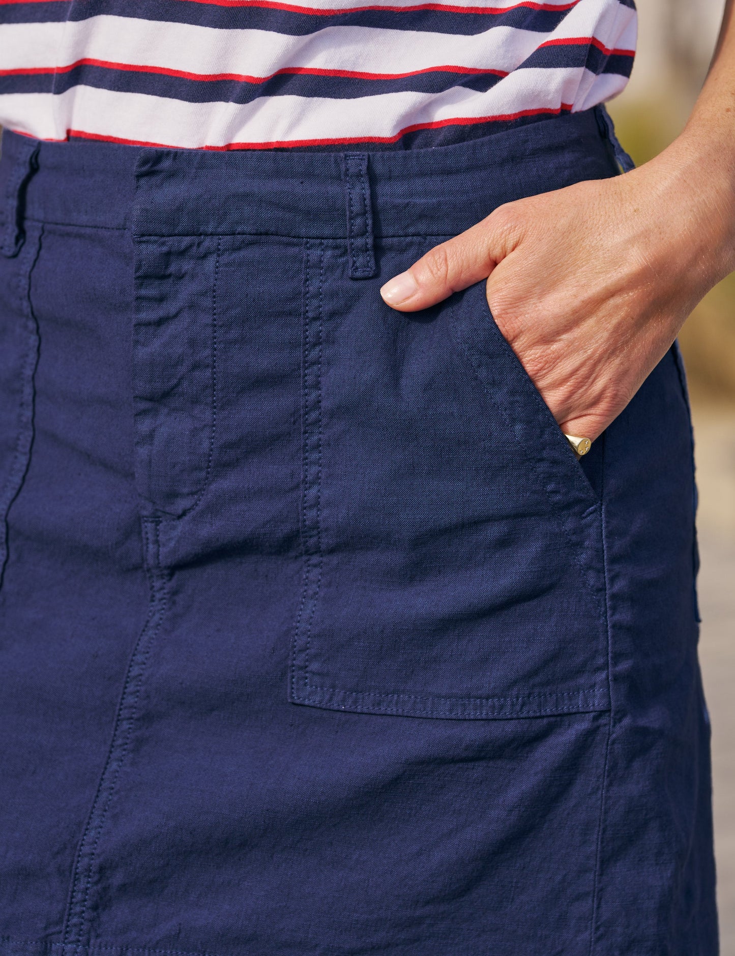 JAMESON SKIRT Summer Navy, Italian Performance Linen